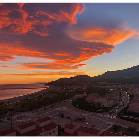 Apartamento Con Terraza, Vistas Playa Y Montana โอสปิตาเล็ต เด ลินฟันต์ ภายนอก รูปภาพ