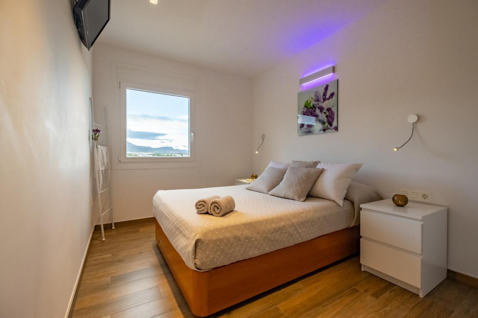 Apartamento Con Terraza, Vistas Playa Y Montana โอสปิตาเล็ต เด ลินฟันต์ ภายนอก รูปภาพ
