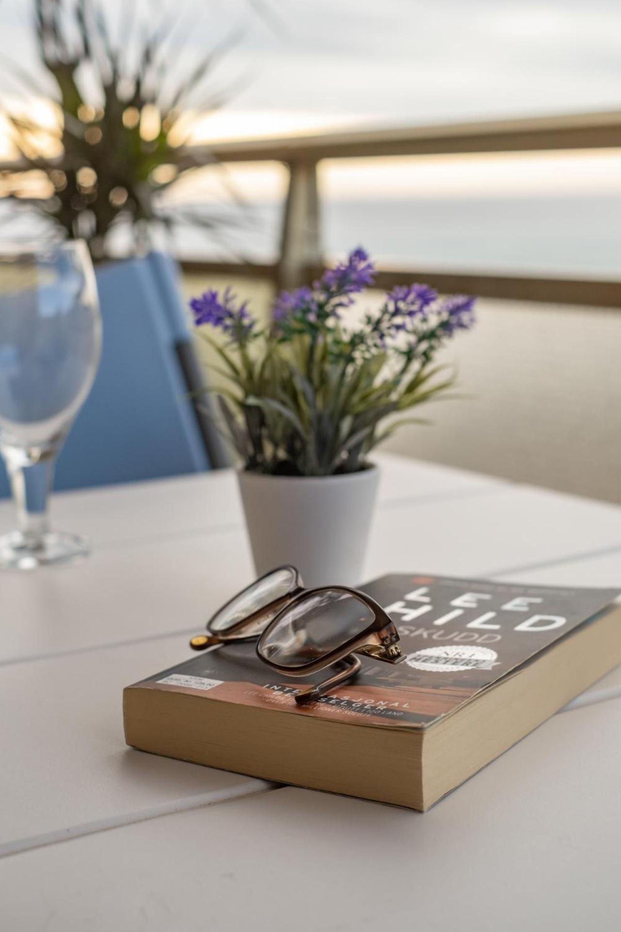 Apartamento Con Terraza, Vistas Playa Y Montana โอสปิตาเล็ต เด ลินฟันต์ ภายนอก รูปภาพ