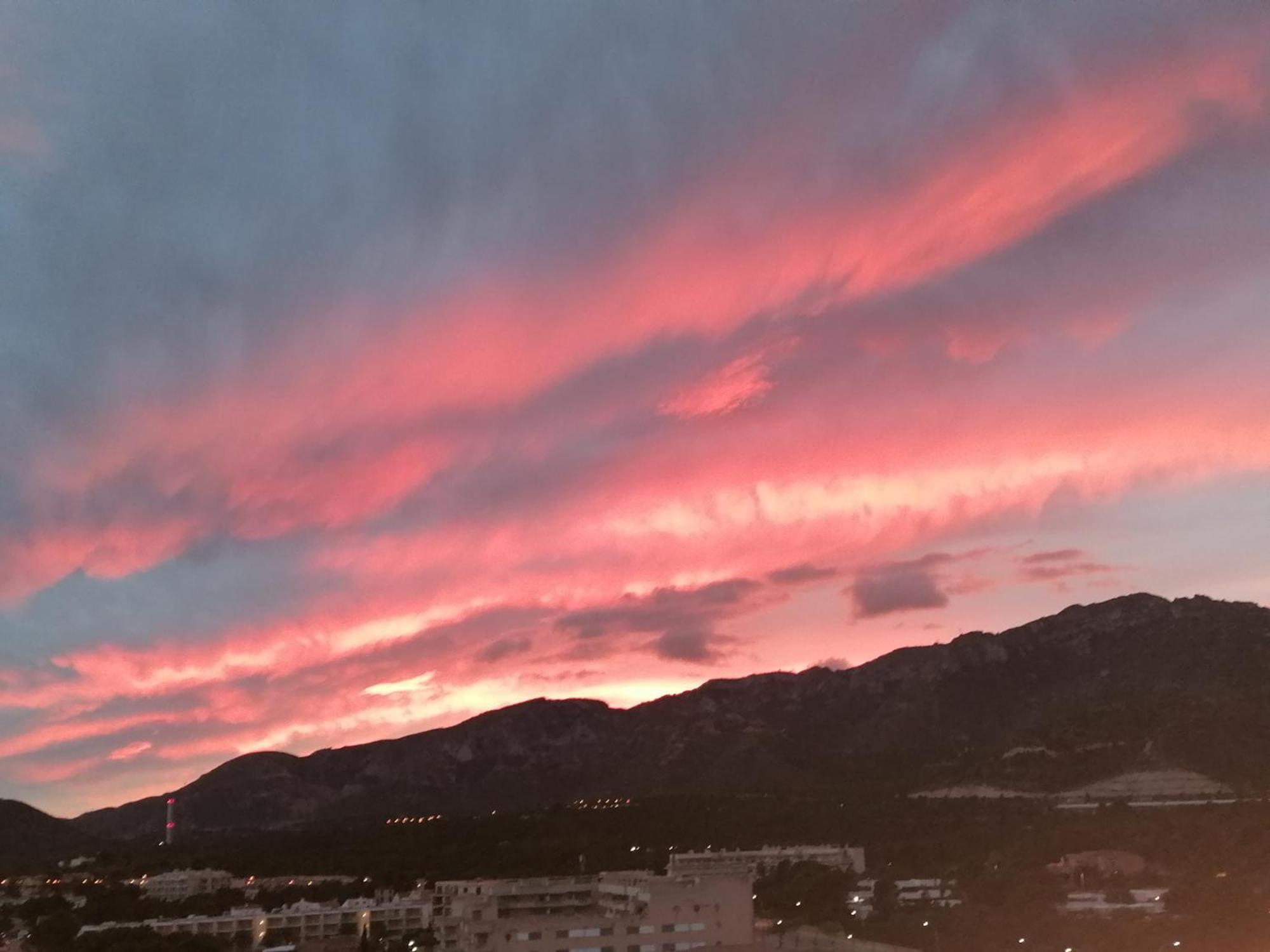 Apartamento Con Terraza, Vistas Playa Y Montana โอสปิตาเล็ต เด ลินฟันต์ ภายนอก รูปภาพ